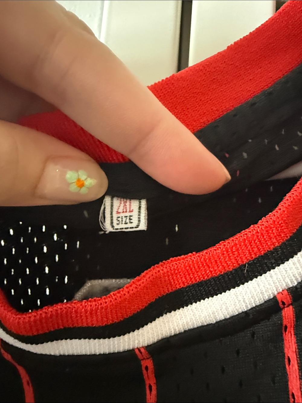 Amazon Black & Red Jordan 23 Basketball Tank Top - Picture 3 of 3